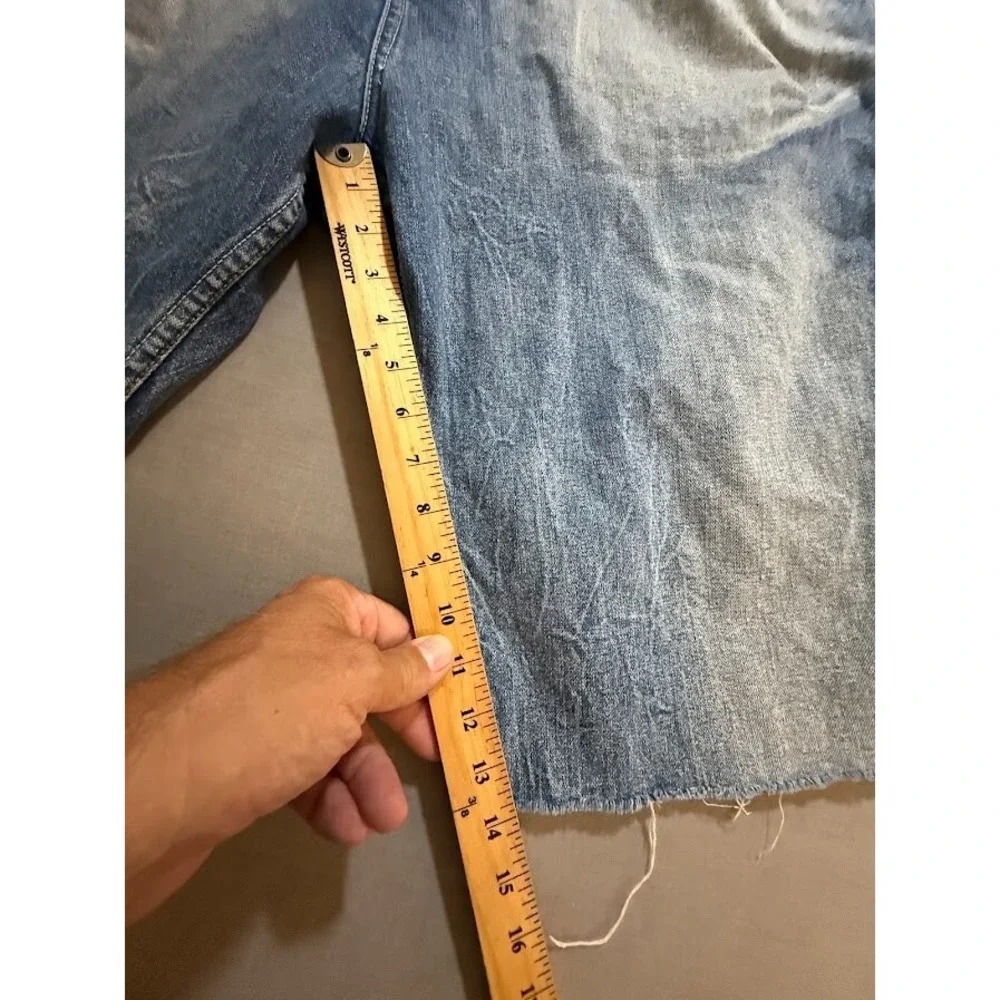 Akademiks Cut Off‎ Shorts Mens 42 Blue Denim Embroidered Pocketed Button Men.